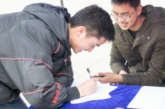 四川新華電腦學院：歡迎學生回家