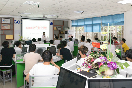 《老師來了》校園開放日之名企大咖進校園