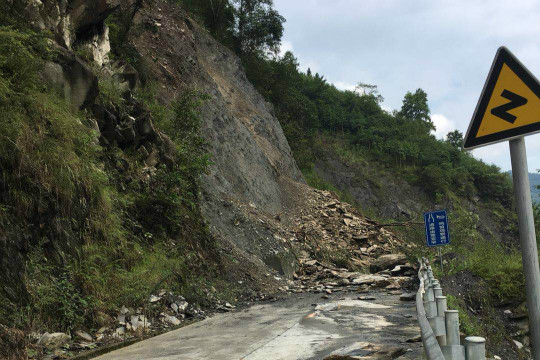 一路北上，四川新華松潘電商幫扶攻堅戰(zhàn)吹響沖鋒號