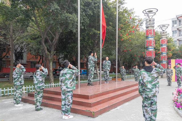 退伍不褪色，轉業不轉志！用技能武裝續寫軍人不凡！