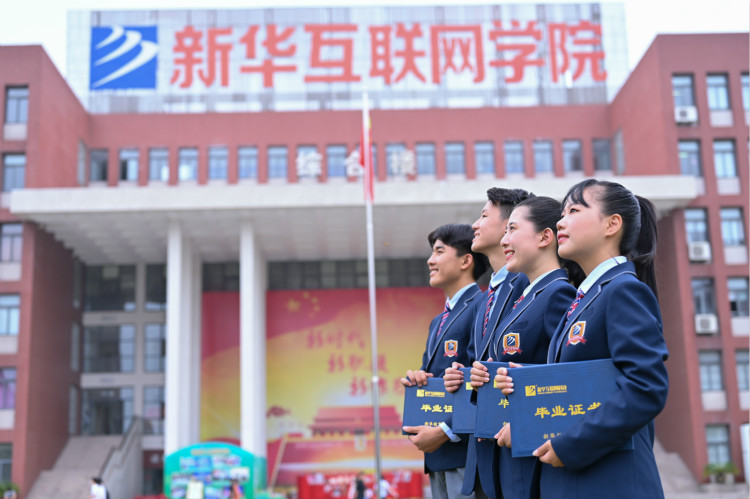 新華電腦教育屢登央視|匠心育人成就學(xué)子美好未來