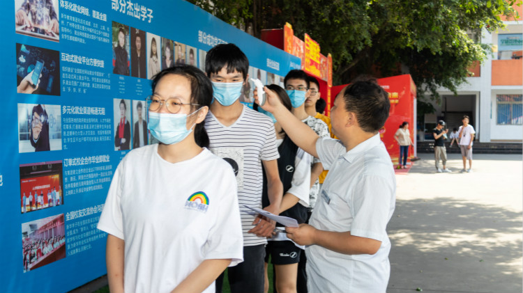 清晨中微光下，一位職業教育老師幸福時刻的自白 