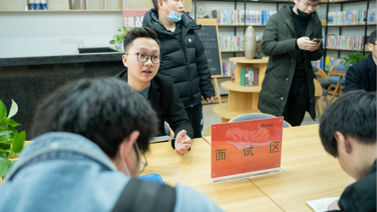 “筑夢(mèng)新華·技贏未來(lái)”四川新華春季雙選會(huì)即將拉開(kāi)帷幕！