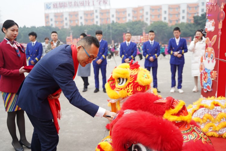 卯兔接福鬧元宵，遺風佳韻匯佳節