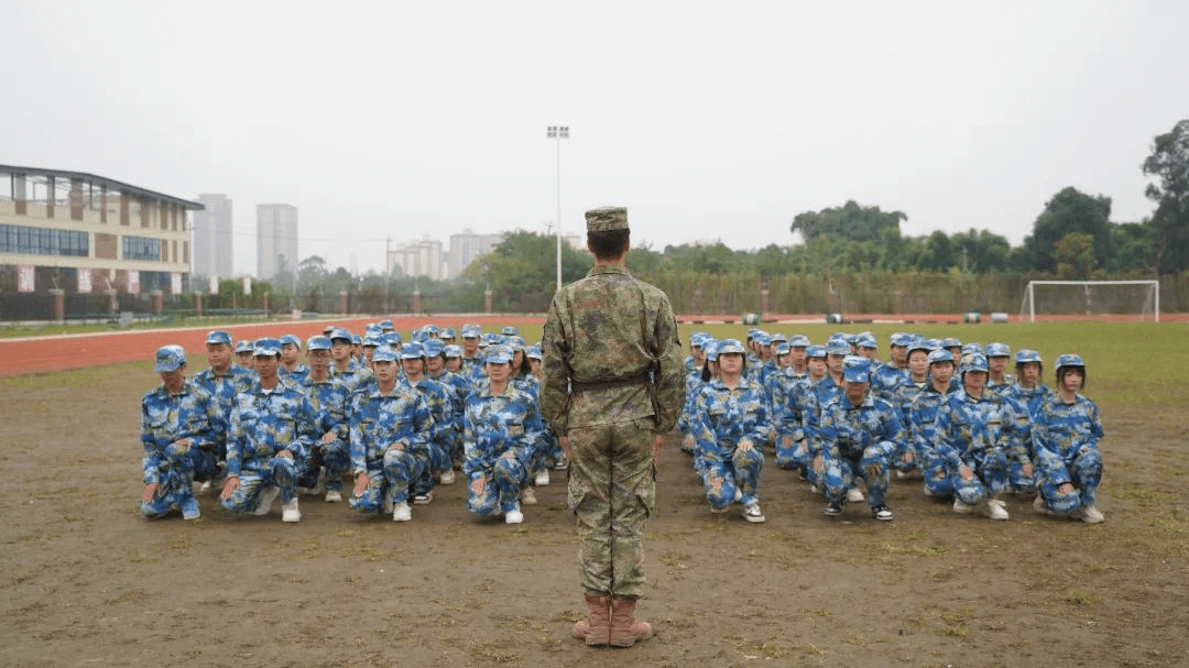 2024級秋季軍事素質拓展匯報表演圓滿舉行